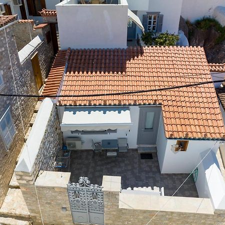 Little Yard - Hydra Dream Houses Exteriör bild